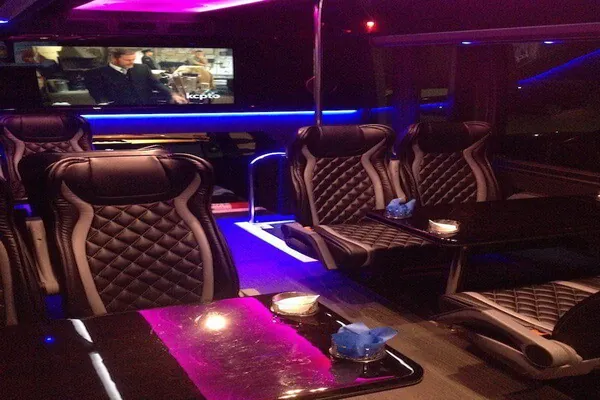 Charter bus and shuttle rental Kansas City