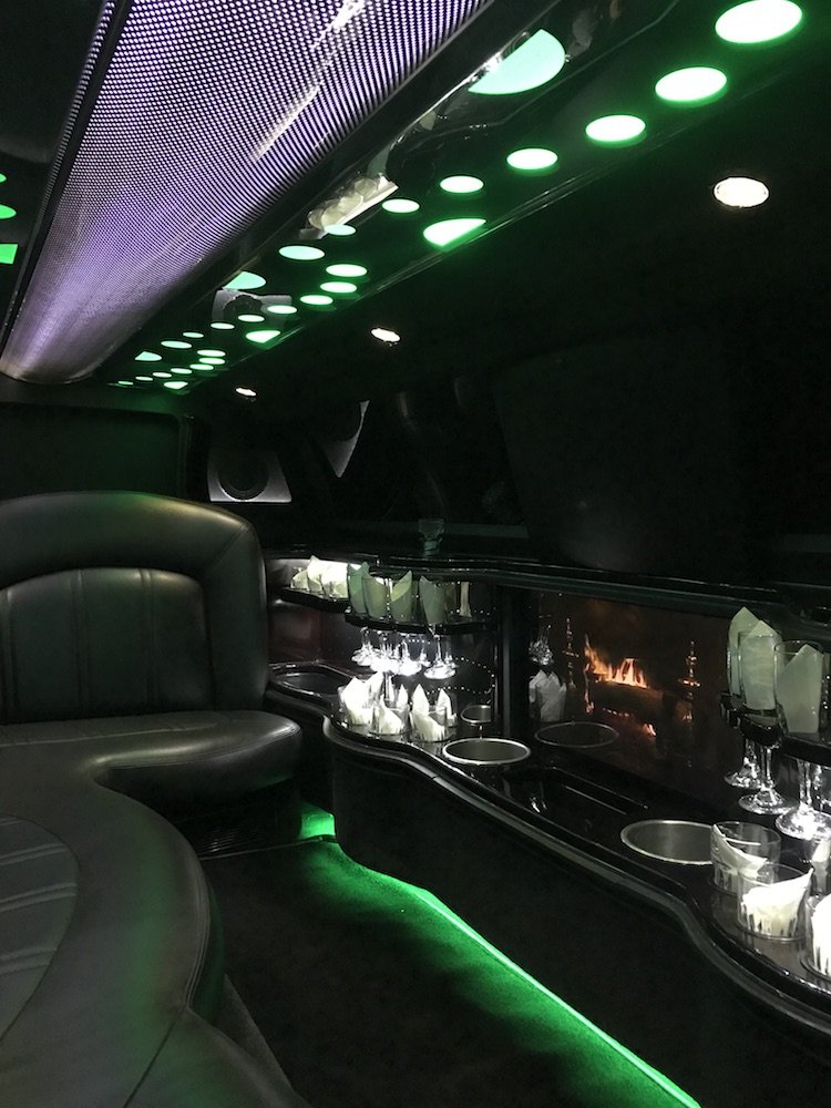 Chrysler 300 Limo - Davinci - Custom Limousine Kansas City