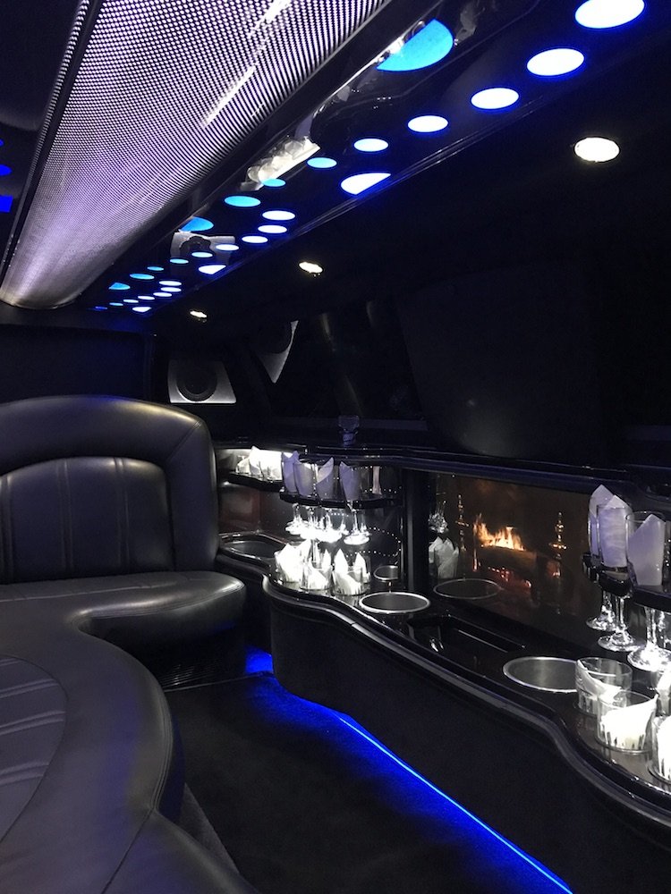 Chrysler 300 Limo - Davinci - Custom Limousine Kansas City